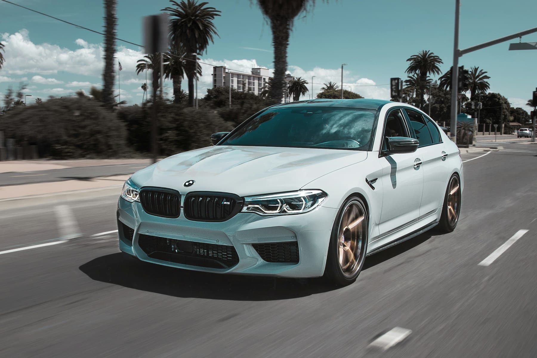 BMW 330e, fotografía 1 de 4